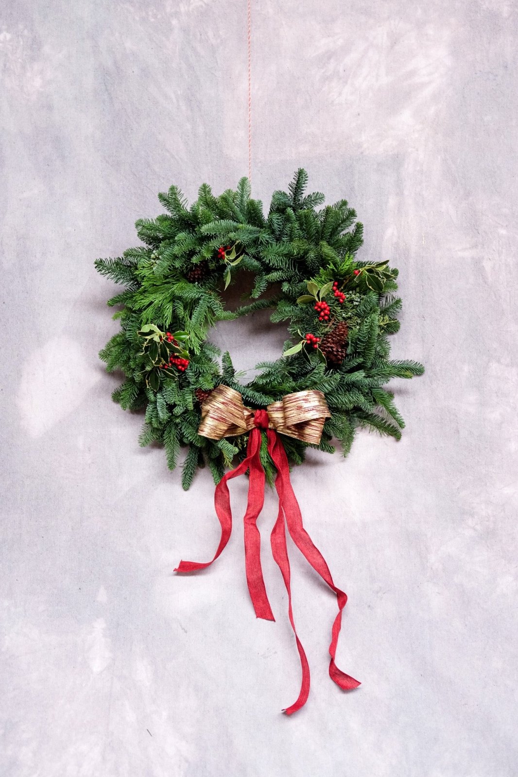 "Come One, Come All" - Wreaths - Christmas Flowers - 