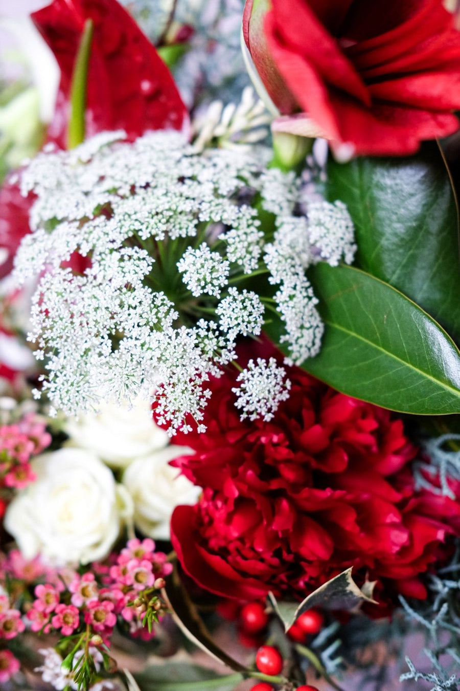 'The Holiday to Remember' - Christmas Flowers - Bouquets